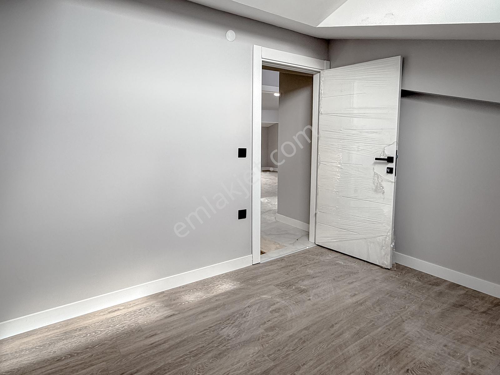 Kızılcaşar Sıfır 4+1 En Üst Kat Yerden Isıtmalı Otoparklı Daire — fotoğraf 18