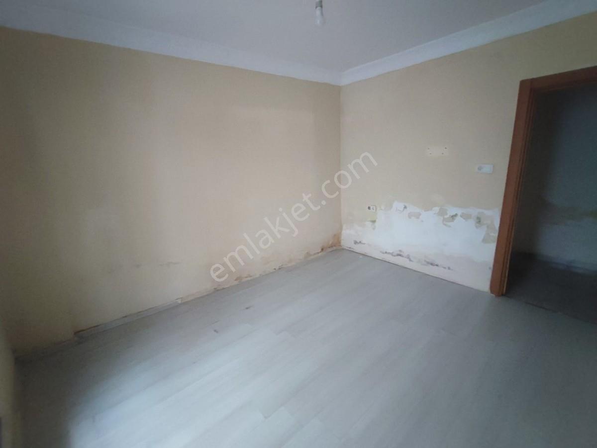 Halkalı Yenidoğan Kasımpatı Sokak 2+1 Bodrum Satılık Daire — fotoğraf 5