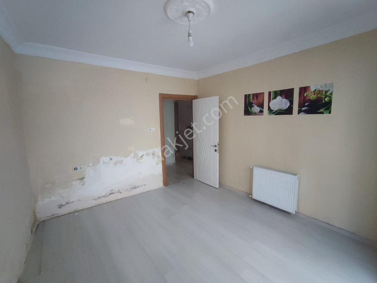 Halkalı Yenidoğan Kasımpatı Sokak 2+1 Bodrum Satılık Daire — fotoğraf 13