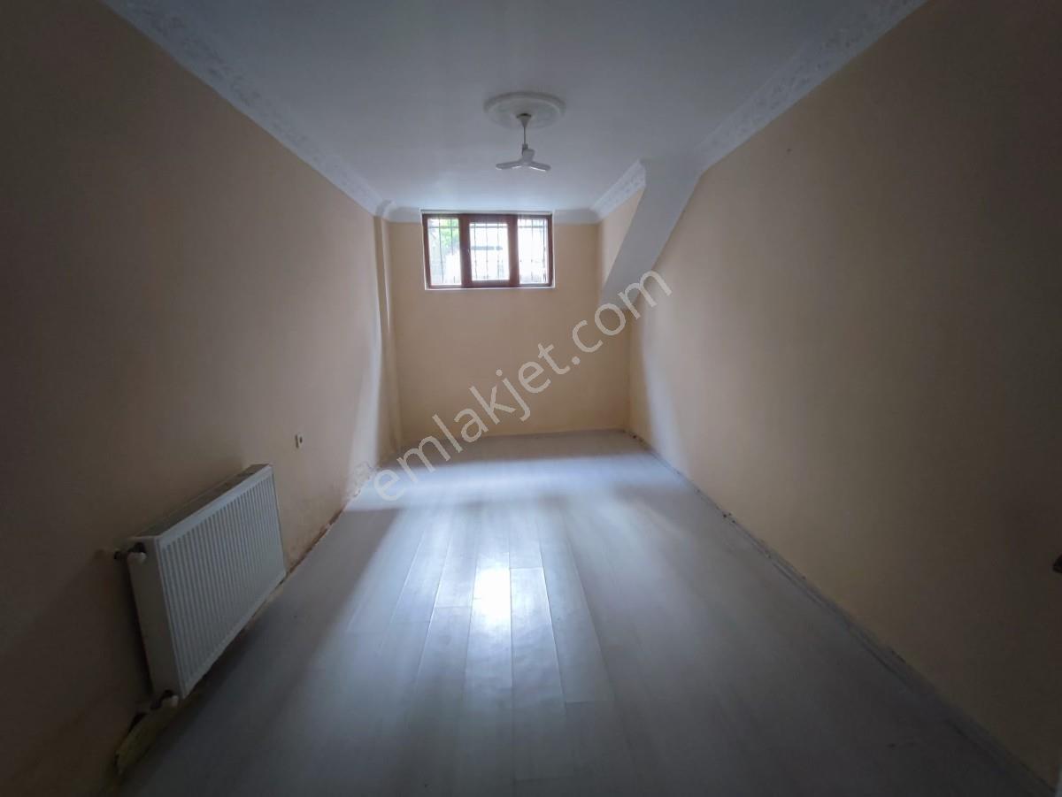 Halkalı Yenidoğan Kasımpatı Sokak 2+1 Bodrum Satılık Daire — fotoğraf 17