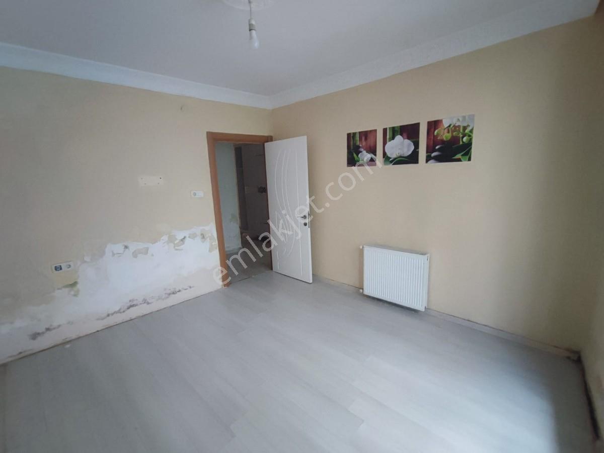 Halkalı Yenidoğan Kasımpatı Sokak 2+1 Bodrum Satılık Daire — fotoğraf 19