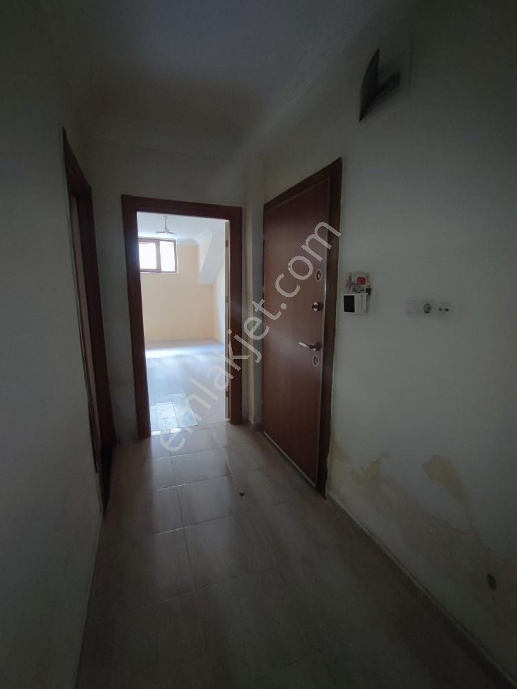 Halkalı Yenidoğan Kasımpatı Sokak 2+1 Bodrum Satılık Daire — fotoğraf 35