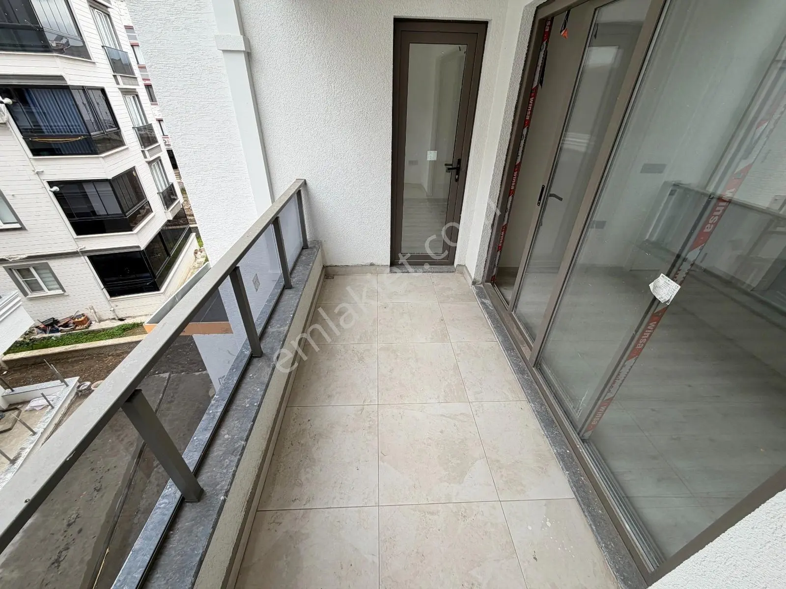 ▀güç'ten Akçay'da Yüzme Havuzlu Site'de Krediye Uygun 1+1 Daire▀ — fotoğraf 22