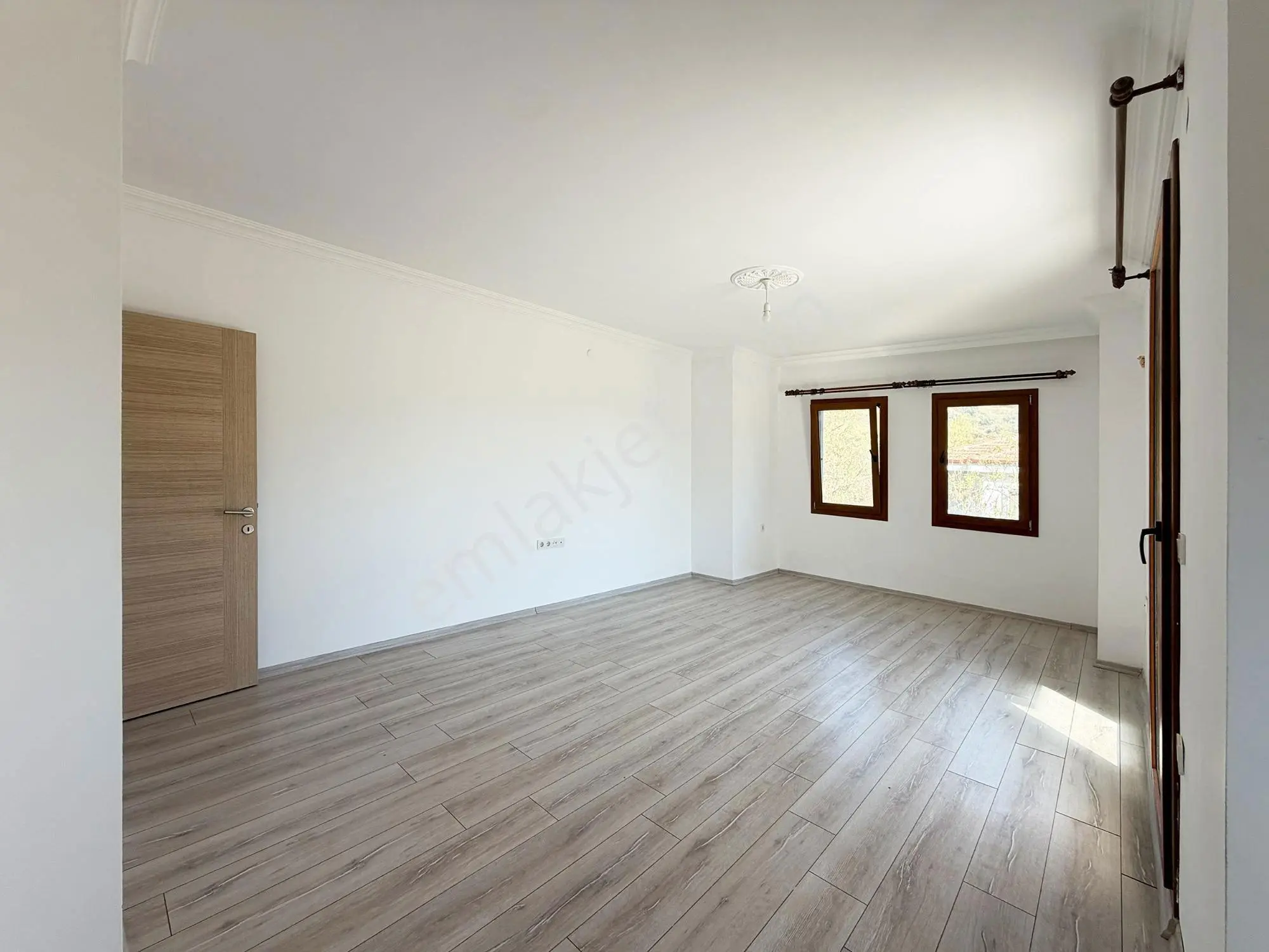 Datça Karaköy'de Satılık 1+1 Daıre — fotoğraf 8