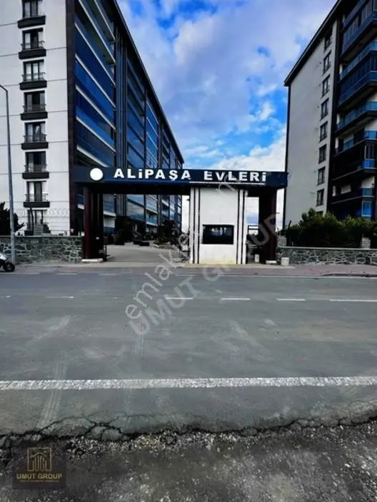 Full Deniz Manzaralı Havuzlu Sitede Yüksek Kredili Daire — fotoğraf 2