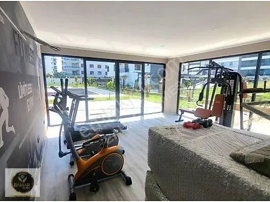 Denize 100 Metre Üniversitelerin Oldugu Bolge Kira Geliri Yuksek — fotoğraf 6