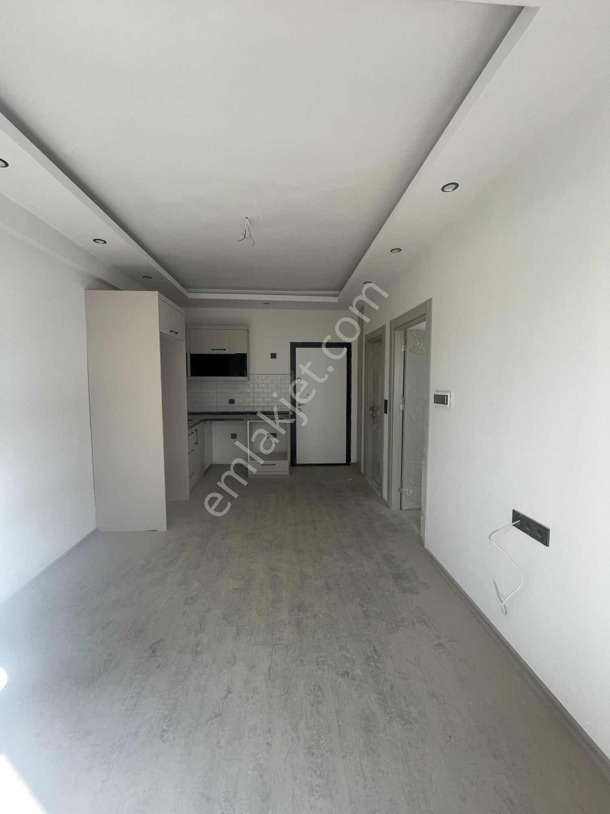 Gultepe'de 2 Bloklu Sıtede Azkatlı Balkonlu Lux 1+1 — fotoğraf 10