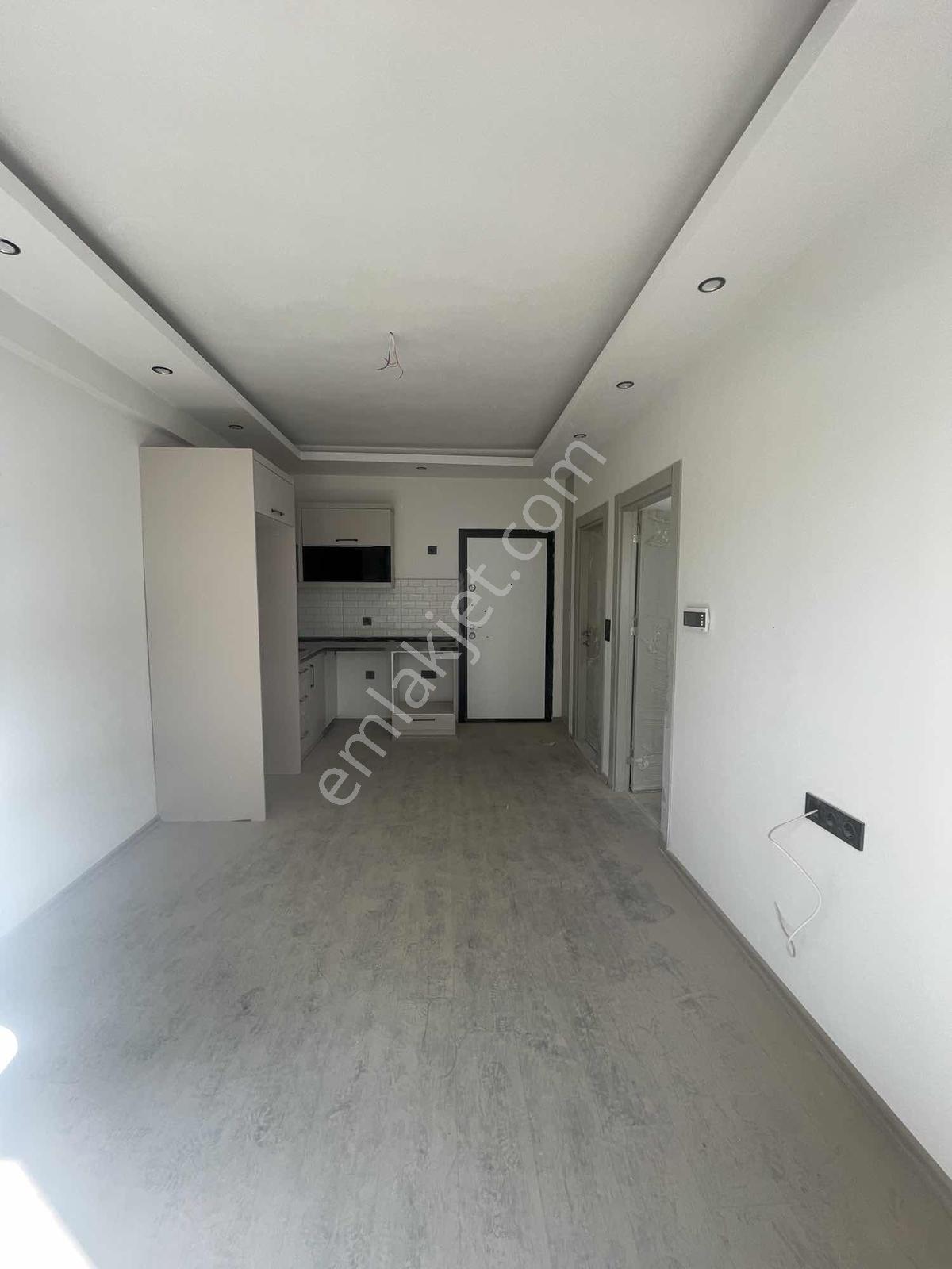 Gultepe'de 2 Bloklu Sıtede Azkatlı Balkonlu Lux 1+1 — fotoğraf 11