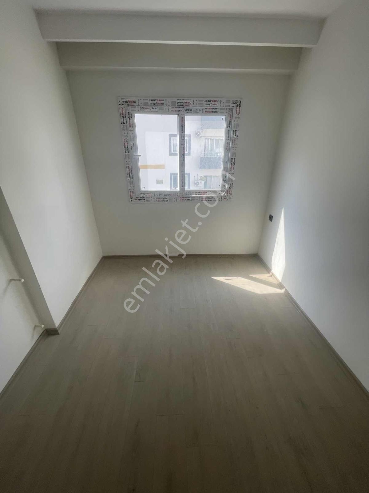 Gultepe'de 2 Bloklu Sıtede Azkatlı Balkonlu Lux 1+1 — fotoğraf 13