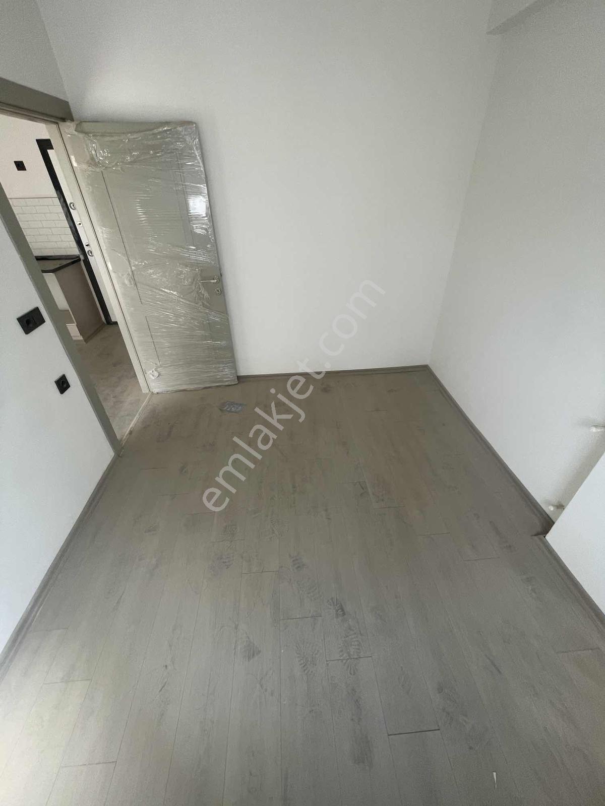 Gultepe'de 2 Bloklu Sıtede Azkatlı Balkonlu Lux 1+1 — fotoğraf 16