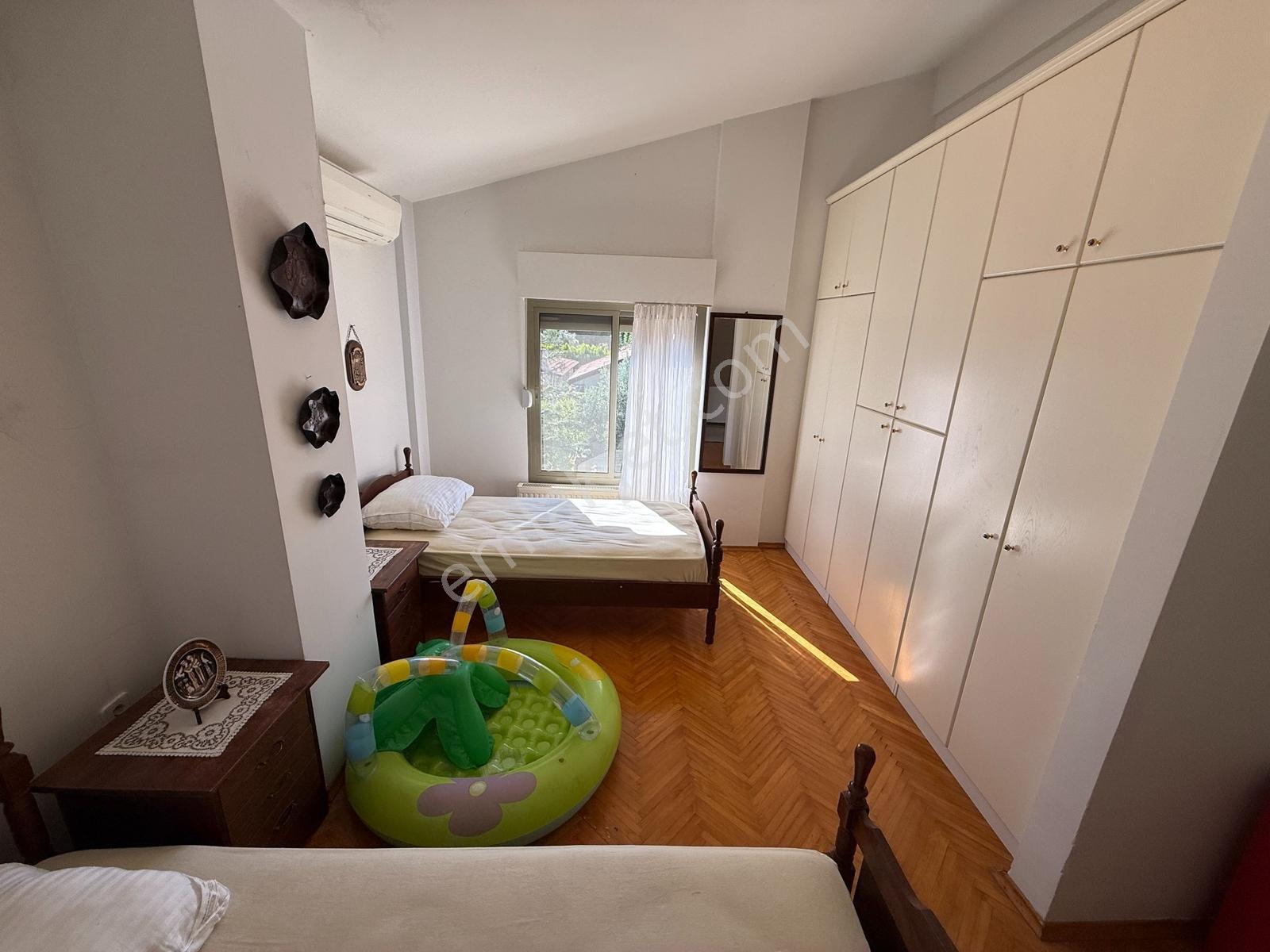 Çeşmede Deniz Kenarında Müstakil Parselde 3+1 Dubleks Villa — fotoğraf 12