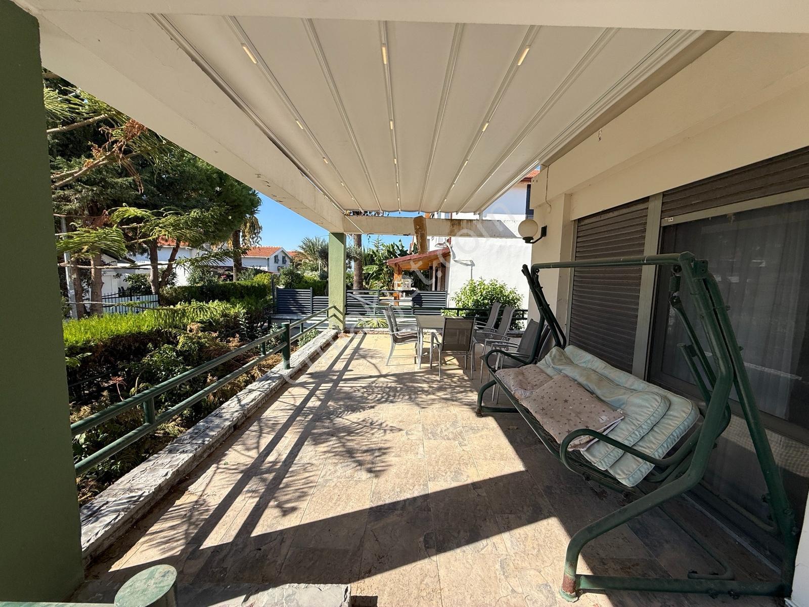 Çeşmede Deniz Kenarında Müstakil Parselde 3+1 Dubleks Villa — fotoğraf 32