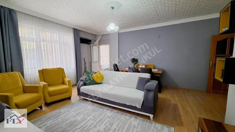 Seyrantepe' De Bakımlı Satılık 2+1 Daire