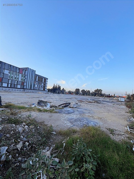 Özer Emlak'tan 2200 M2 Köşe Başı Kiralık Ticari Arsa — fotoğraf 3