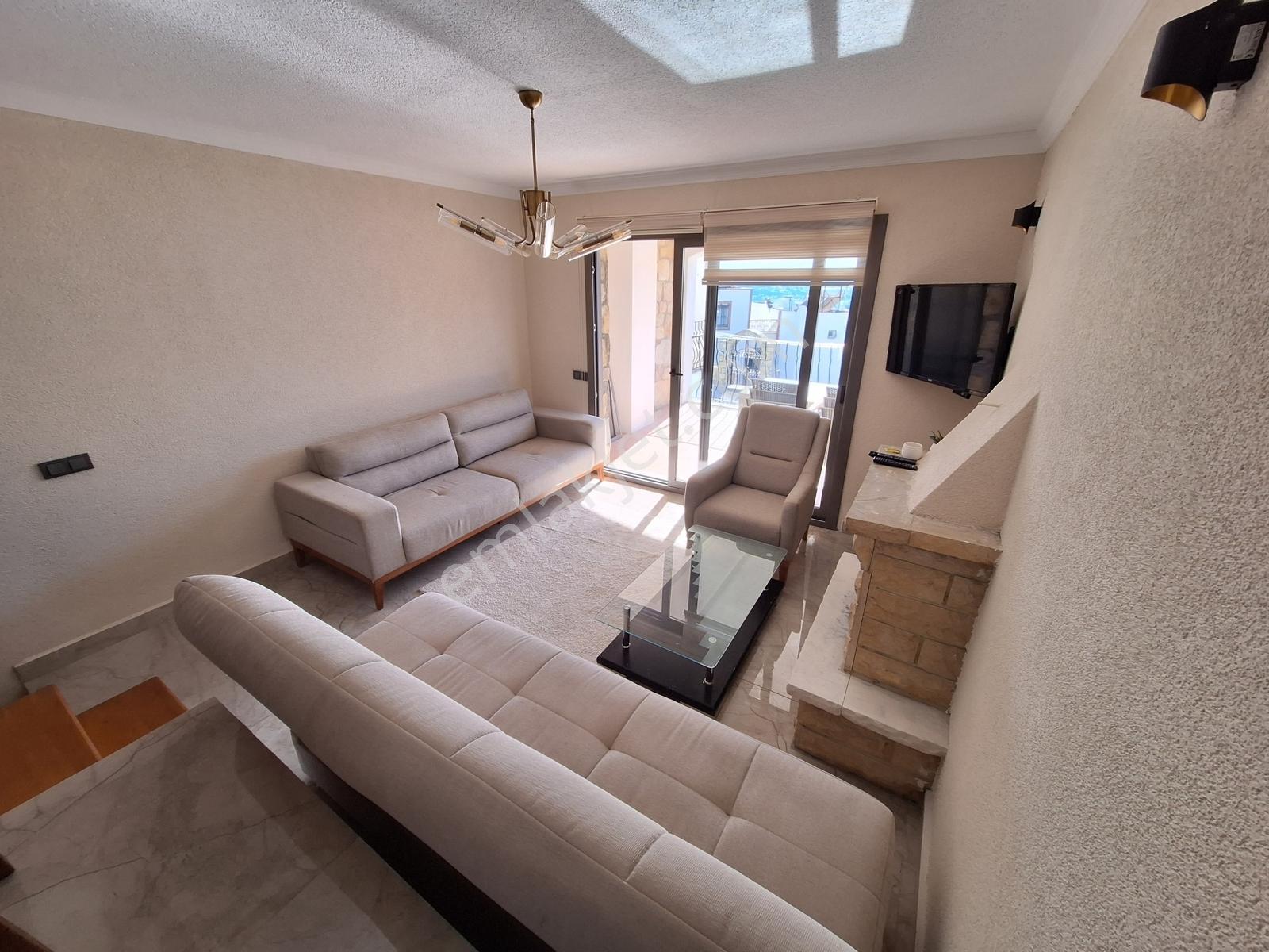Bodrum Merkezde Satılık 2+1 Dubleks Daire — fotoğraf 2