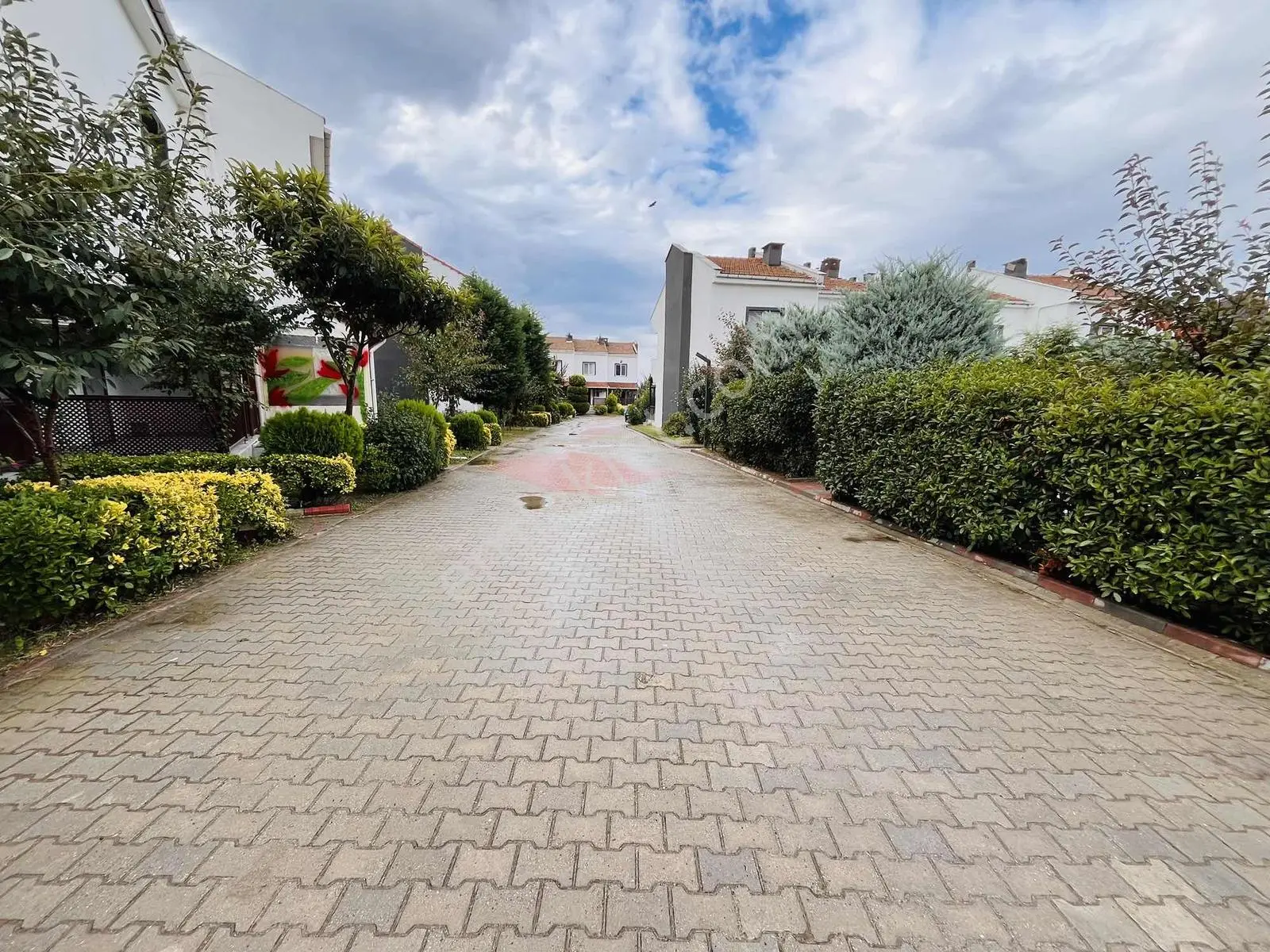 Re/max Kıyı Dan Satılık Havuzlu Site İçerisinde 3+1 Villa — fotoğraf 19