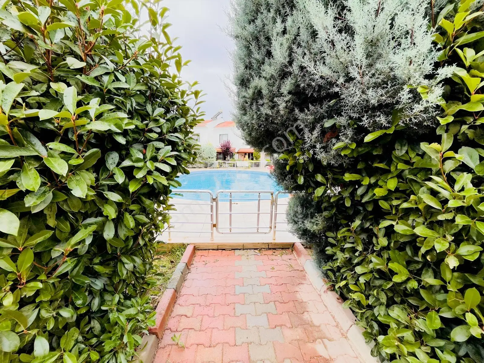 Re/max Kıyı Dan Satılık Havuzlu Site İçerisinde 3+1 Villa — fotoğraf 21