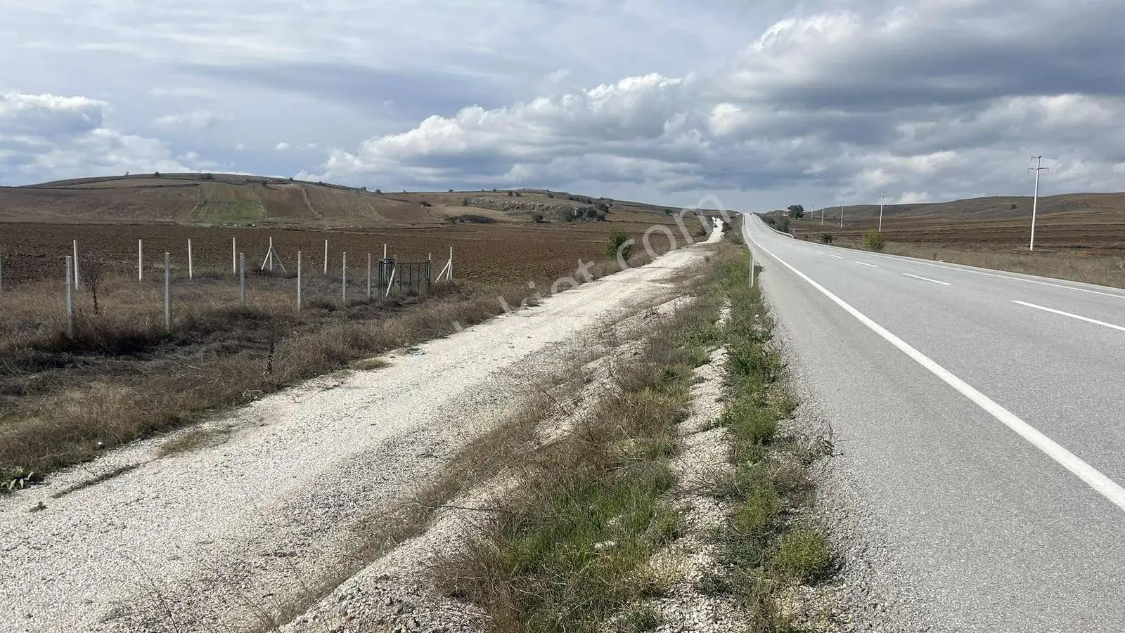 Doğa City Den Satılık Söğüt Asfalt Ina Cepheli 300 M2 Tarla — fotoğraf 5