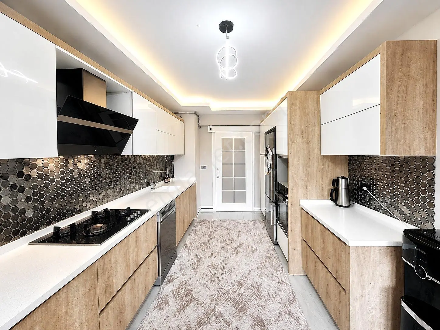 Eryaman'da Site İçi Metro Yakını Giyinme Odalı Çift Banyolu Lux 4+1 Satılık Daire /marka — fotoğraf 4