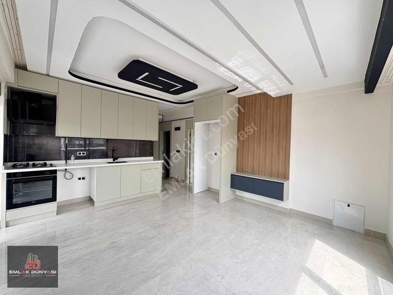 Güzelobada Lüks Site İçerisinde | 1+1 Ara Kat Daire — fotoğraf 7