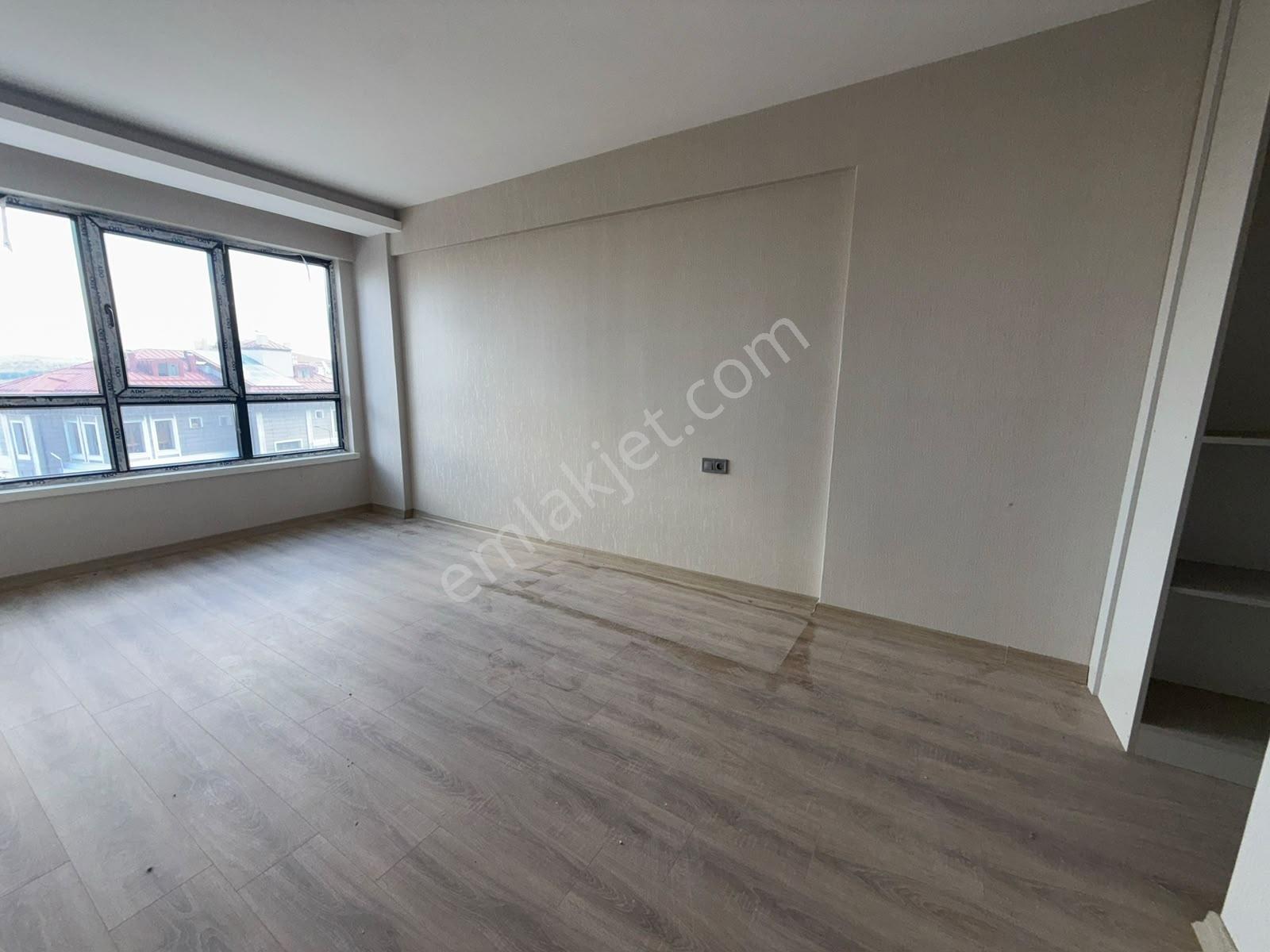 Altınşah Emlak'tan Site İçerisinde Önü Açık Manzaralı 2+1 — fotoğraf 12