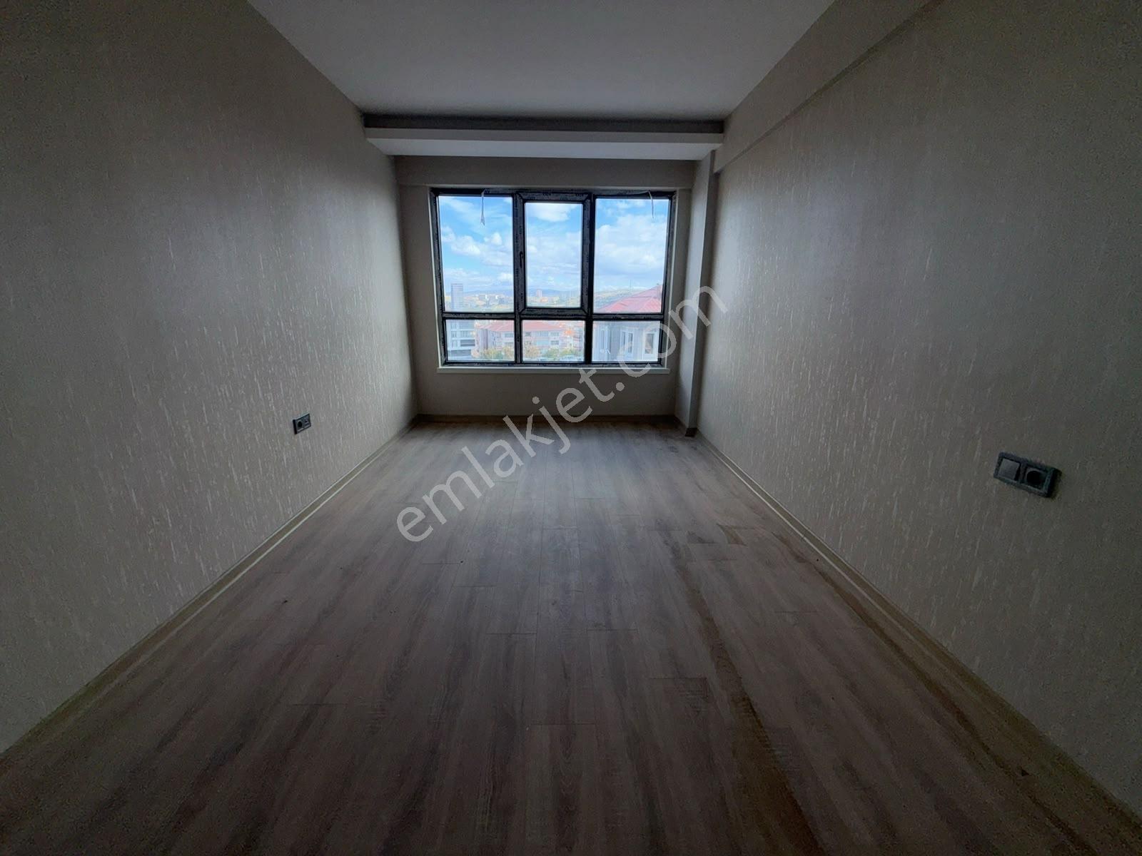 Altınşah Emlak'tan Site İçerisinde Önü Açık Manzaralı 2+1 — fotoğraf 13