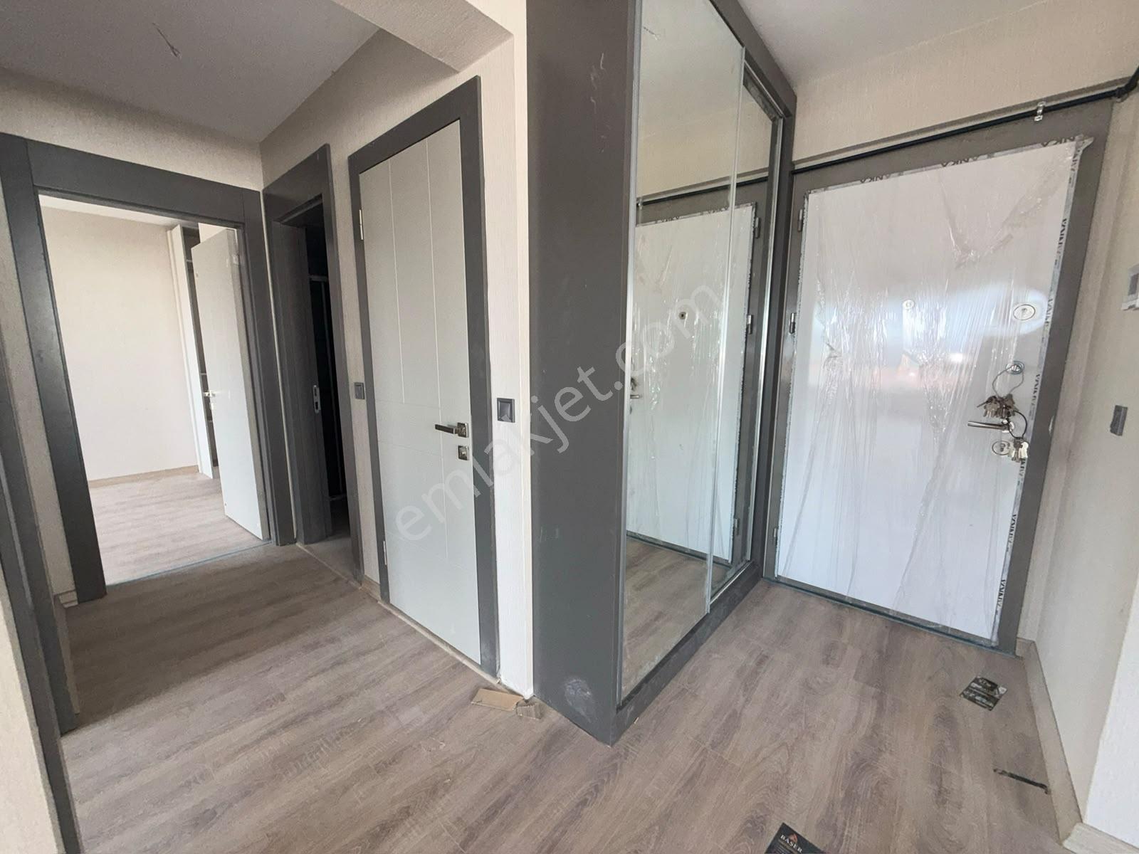 Altınşah Emlak'tan Site İçerisinde Önü Açık Manzaralı 2+1 — fotoğraf 16