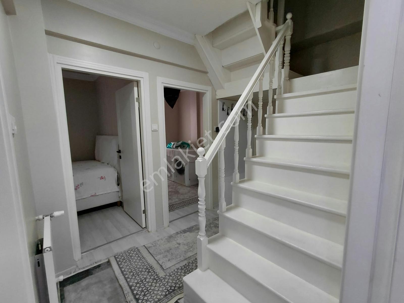 Bağımsız 2 Girişli // 2 Ayrı Aileye Uygun Müstakil Tripleks — fotoğraf 12