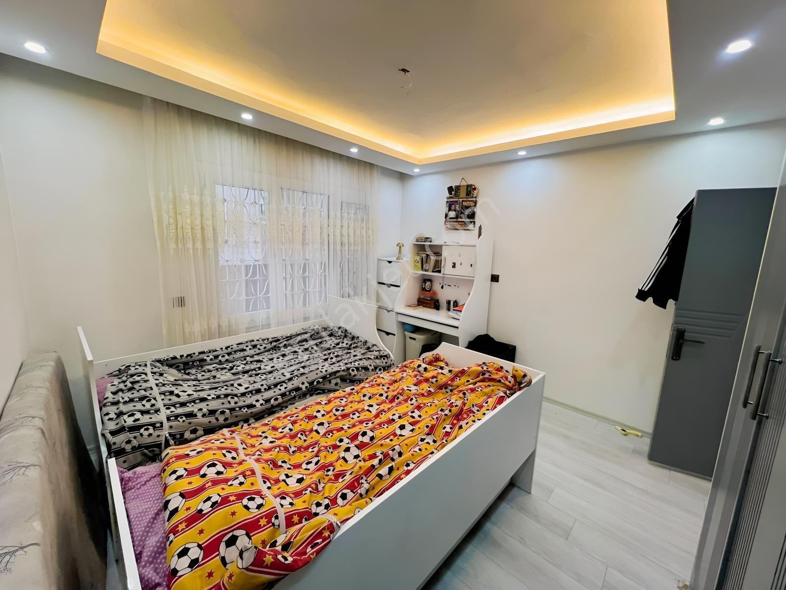 Hanedan Gyo'Dan Konak Mah. Satılık 3 Katlı Müstakil Daire