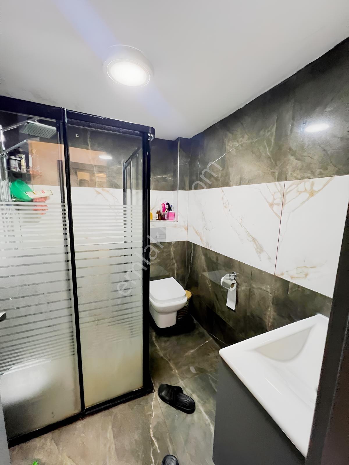Hanedan Gyo'dan Konak Mah. Satılık 3 Katlı Müstakil Daire — fotoğraf 3
