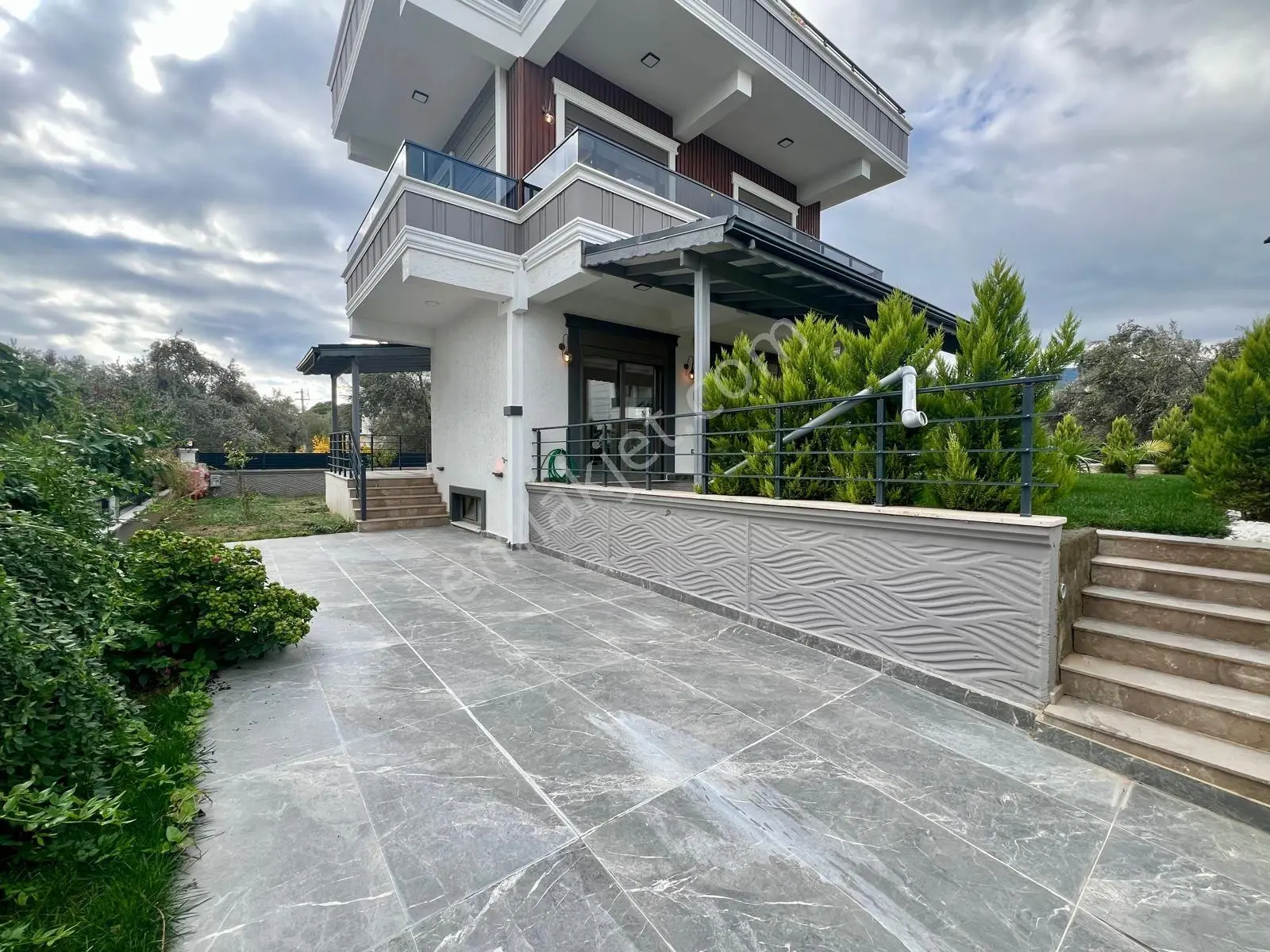 Aras Emlaktan Gürede Havuzlu Tam Müstakil 6+1 Villa — fotoğraf 8