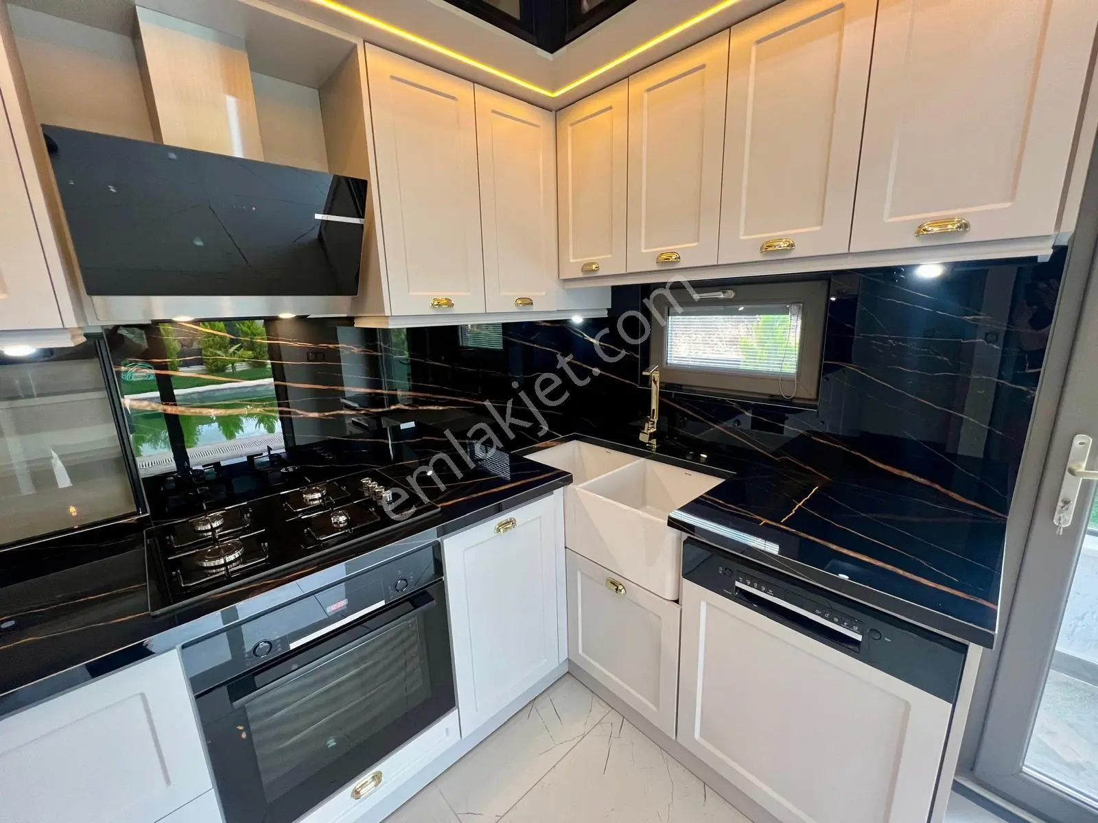 Aras Emlaktan Gürede Havuzlu Tam Müstakil 6+1 Villa — fotoğraf 21