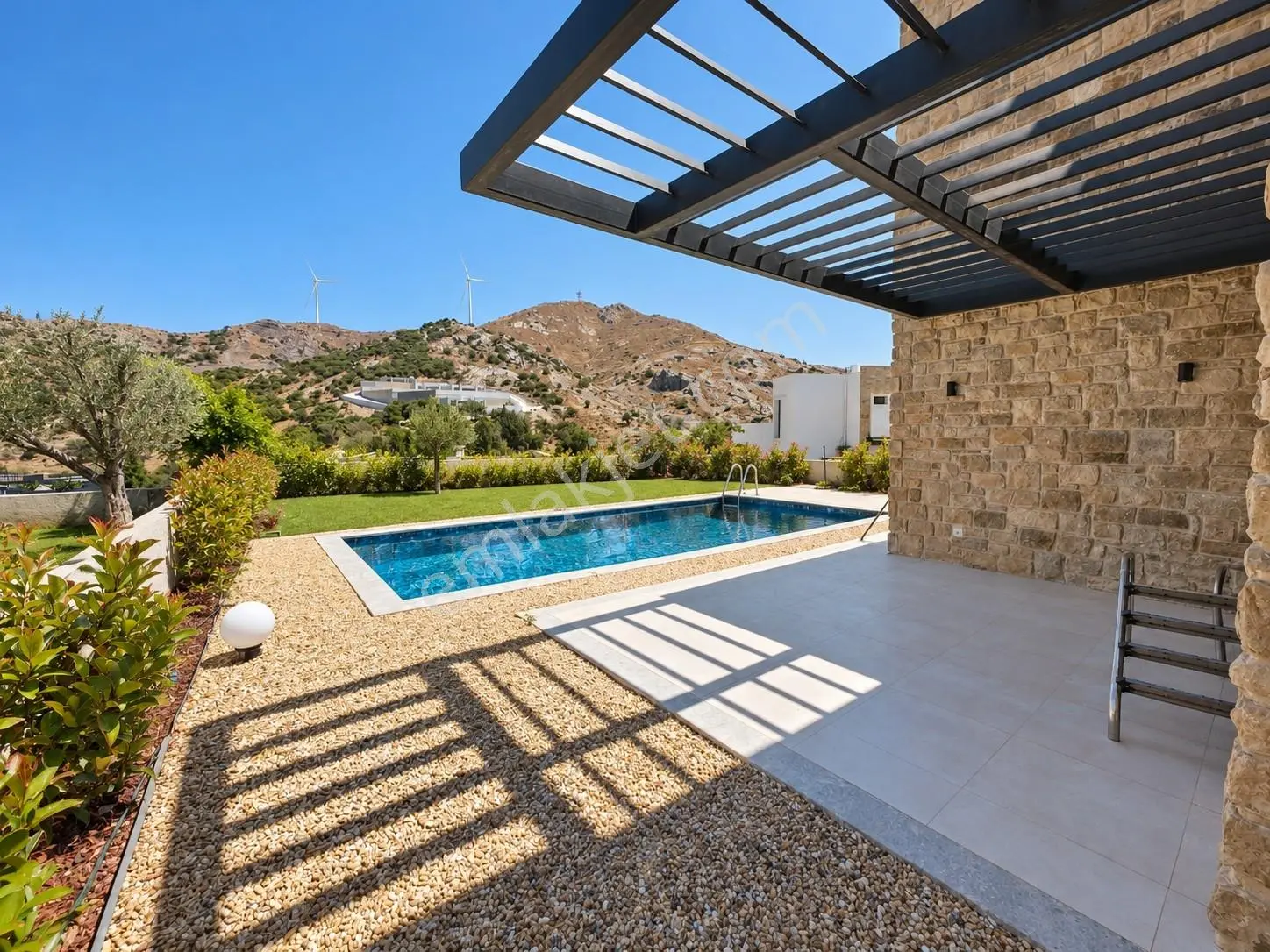 Yalıkavak Geriş'te 500 M2 Arsa İçerisinde Havuzlu Villa ! — fotoğraf 4