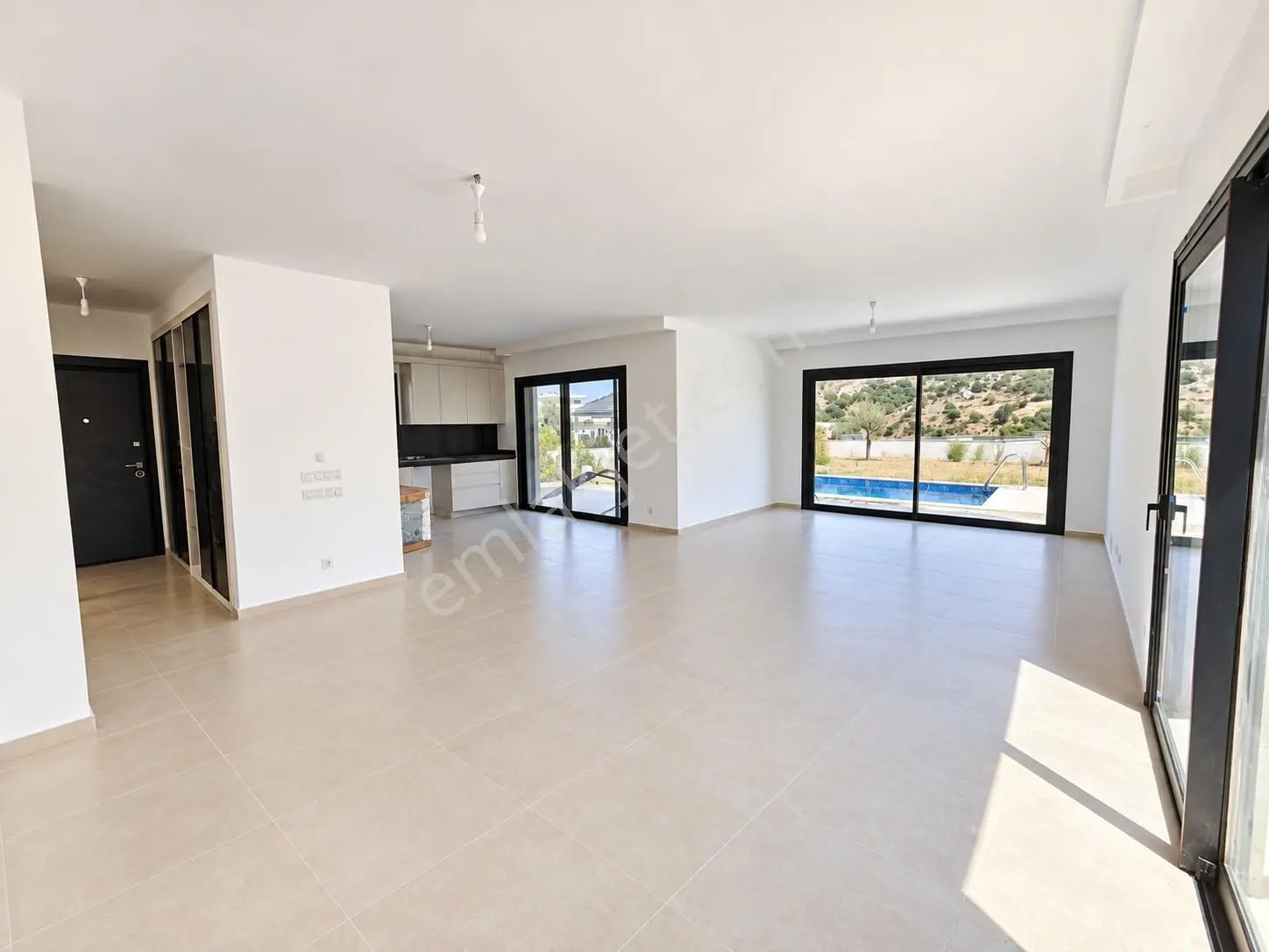 Yalıkavak Geriş'te 500 M2 Arsa İçerisinde Havuzlu Villa ! — fotoğraf 7