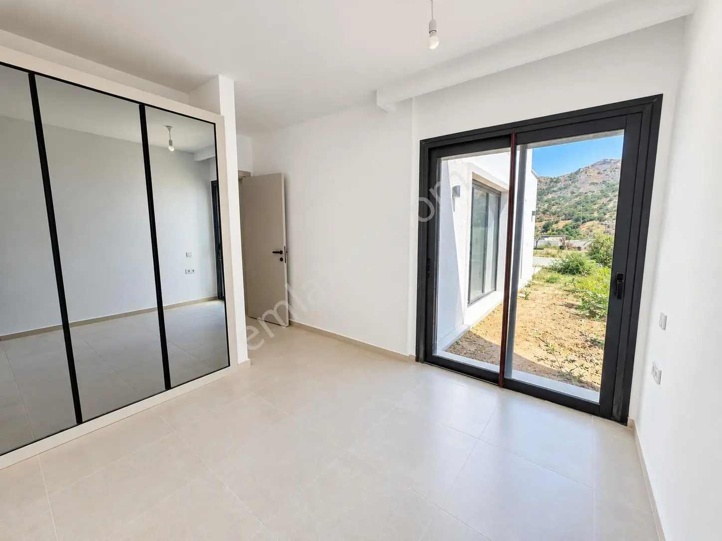 Yalıkavak Geriş'te 500 M2 Arsa İçerisinde Havuzlu Villa ! — fotoğraf 12