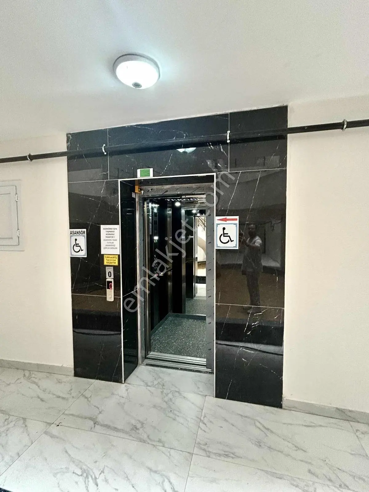 Nazilli Yıldıztepe Mah.satılık Havuzlu 3+1 Lüks Daire — fotoğraf 9