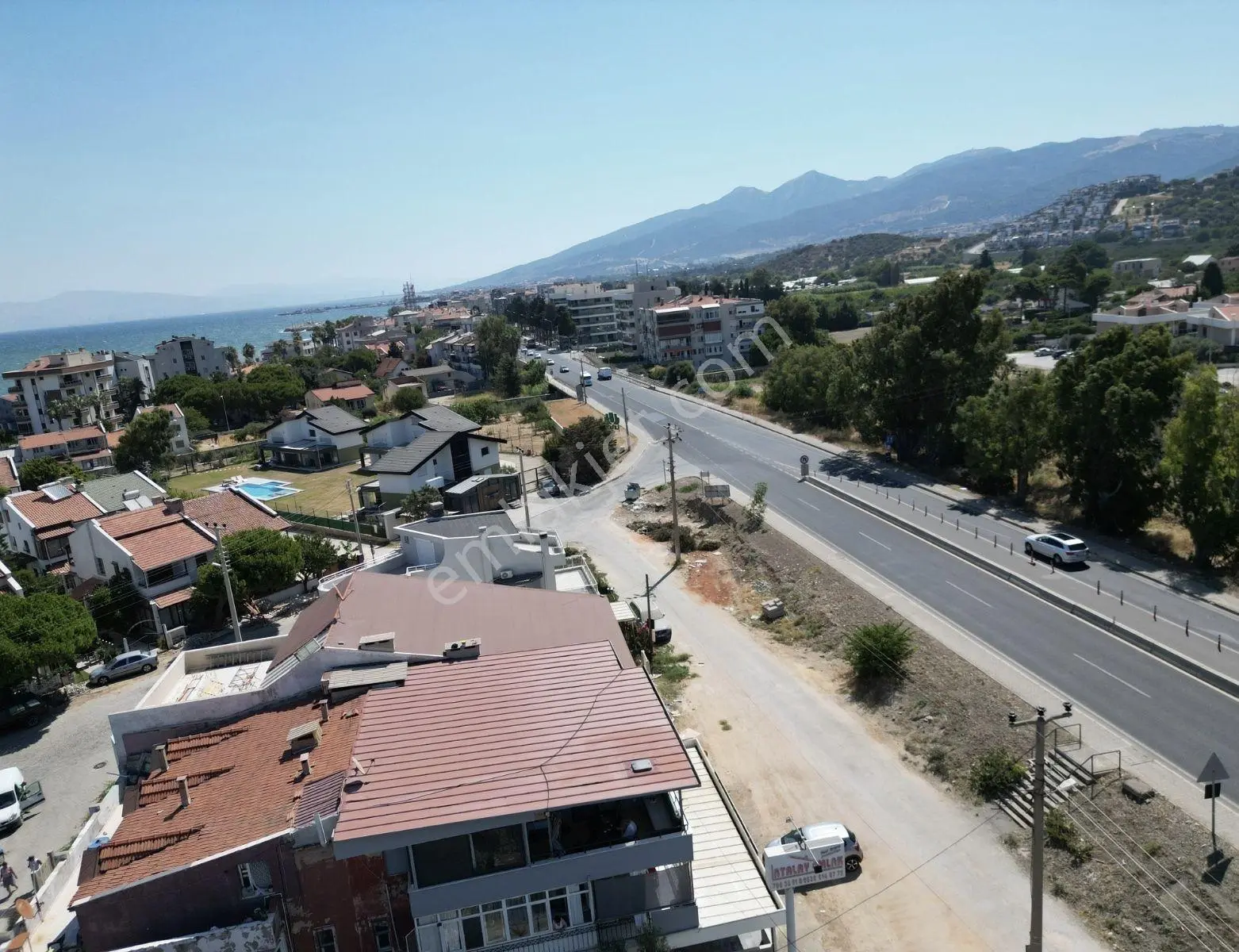 Urla Çamlıçay Mh Satılık 5+3 Bina — fotoğraf 2