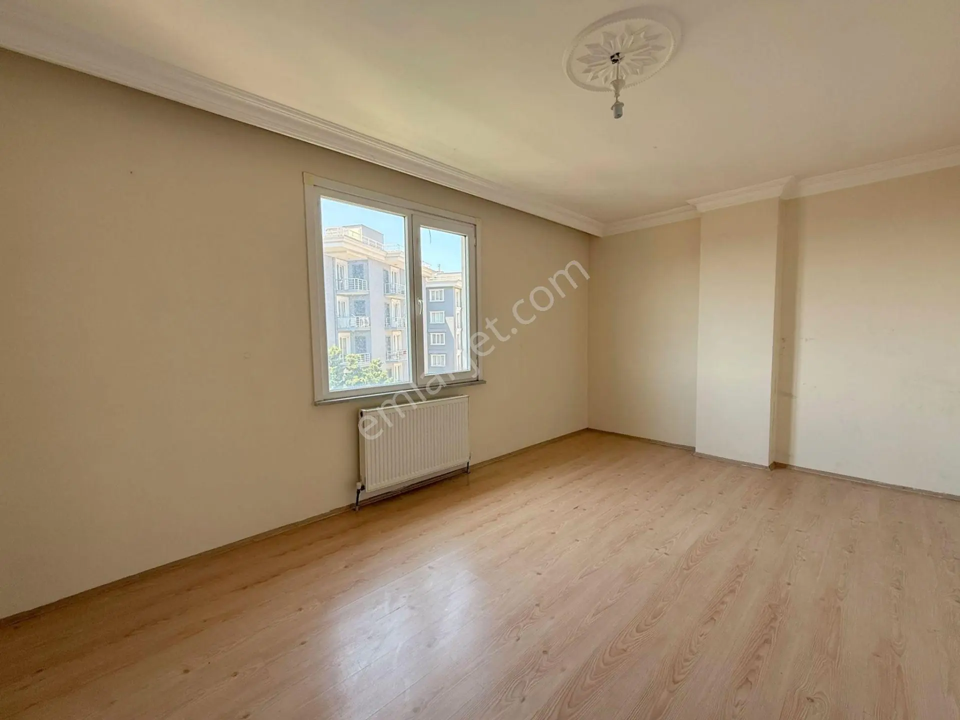 Mertcan'dan İskanlı Cadde 1dk Metro 6dk 2 Aileye Uygun Dubleks 4+2 — fotoğraf 9