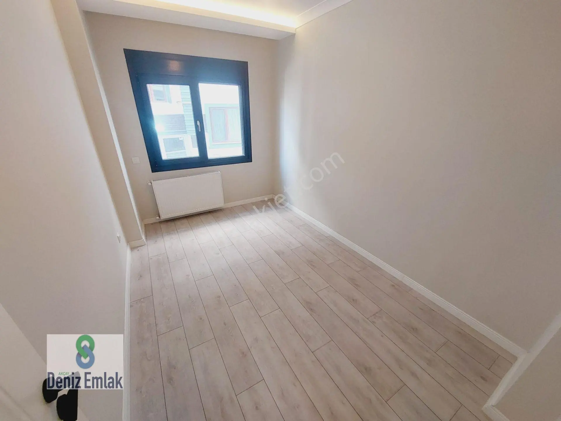 Denizden Akçayda Asansörlü Doğalgazlı Yeni Satılık 2+1 Daire. — fotoğraf 5