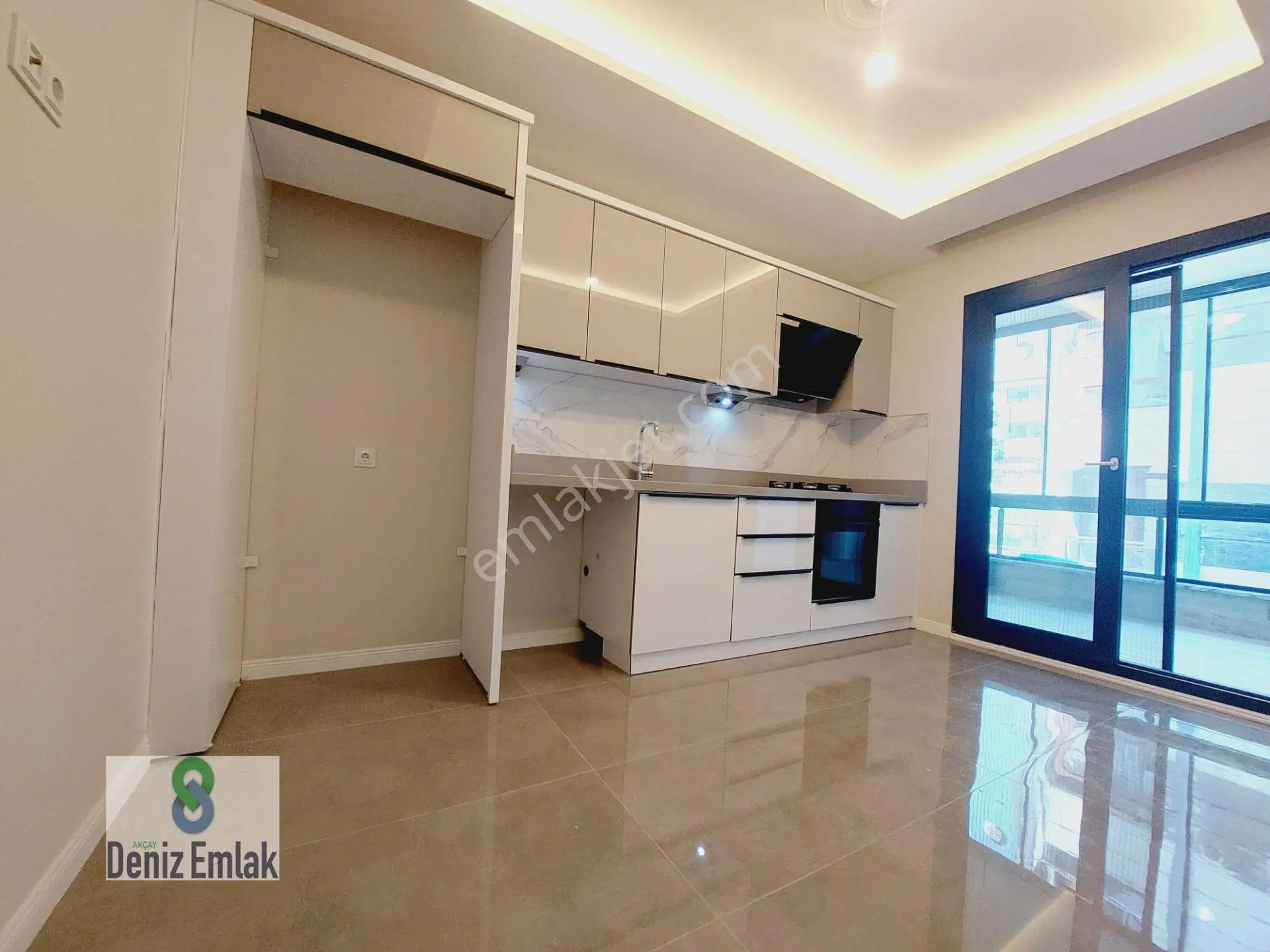 Denizden Akçayda Asansörlü Doğalgazlı Yeni Satılık 2+1 Daire. — fotoğraf 12