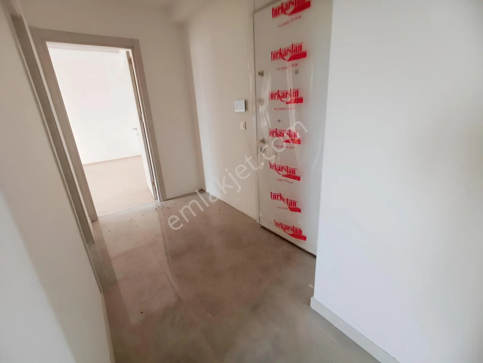 Havuzlu Güvenlikli Dasif Vista Sitesinde 3+1 Satılık Daire — fotoğraf 4