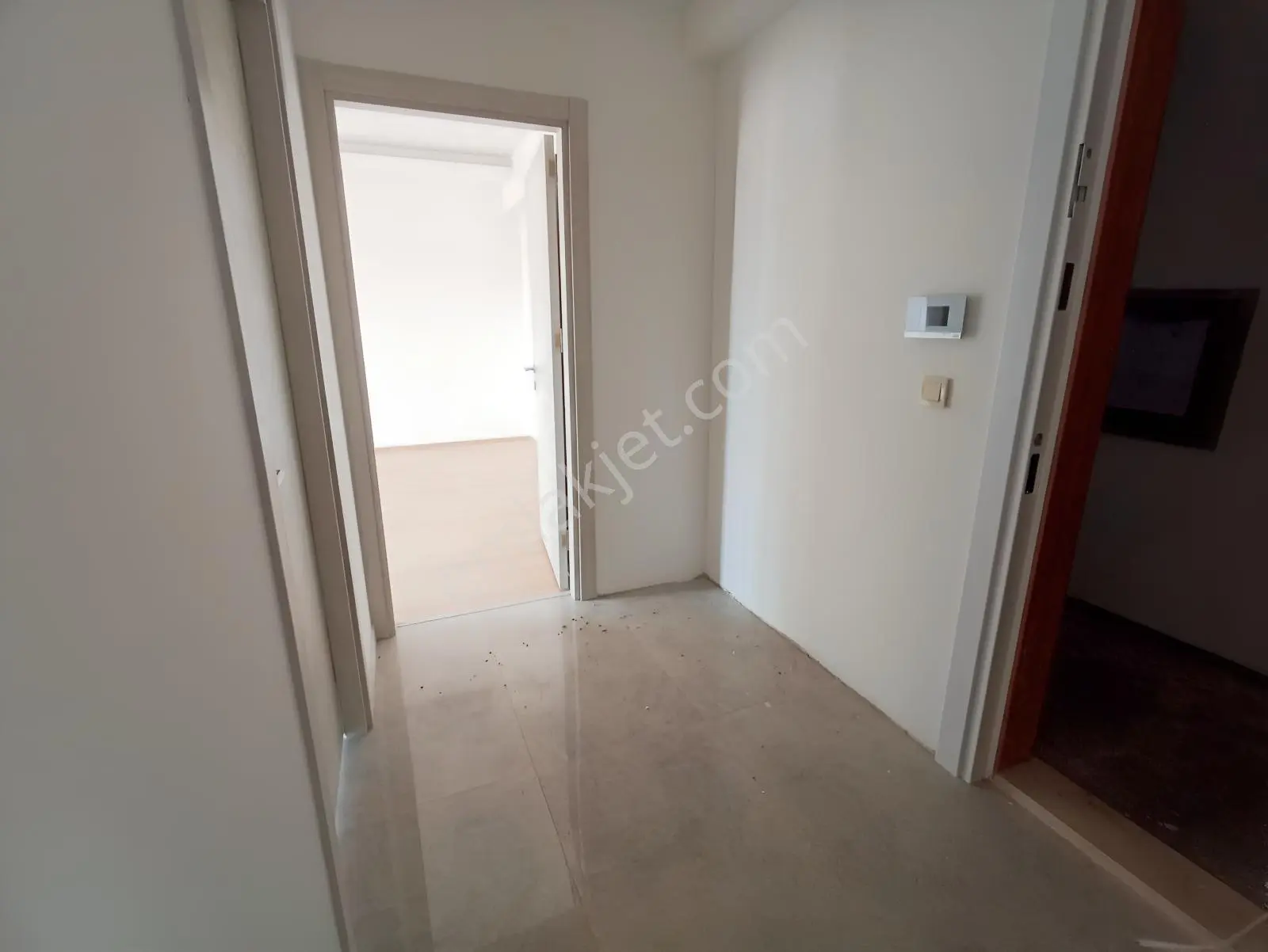 Havuzlu Güvenlikli Dasif Vista Sitesinde 3+1 Satılık Daire — fotoğraf 8