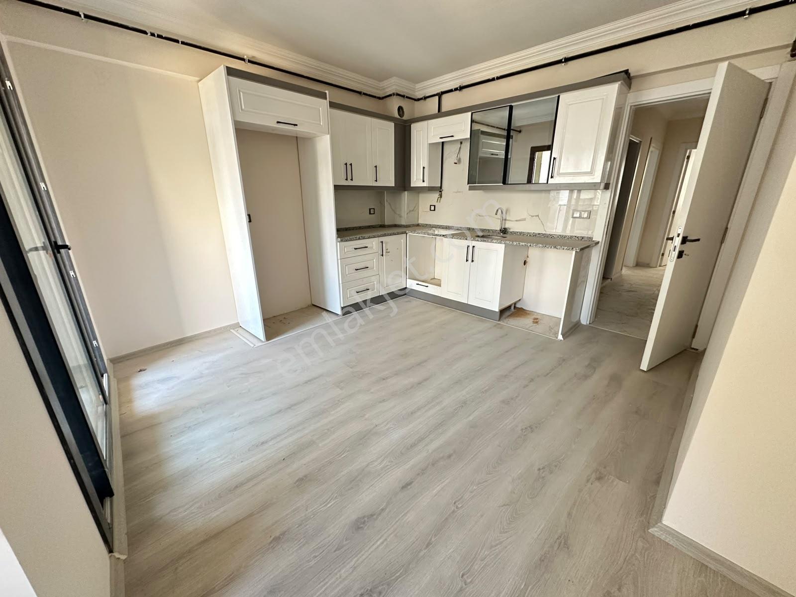 Zeki Emlak'tan Muradiye İstasyon Civarı Satılık 2+1 Sıfır Daire — fotoğraf 3