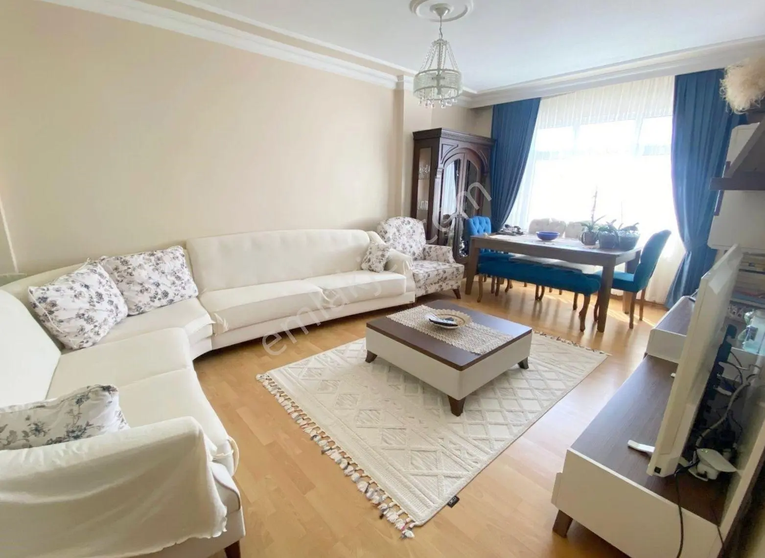 Mertcan'dan Ramazanoğlu Mah. Caddeye 2dk 25m2 Arsa Tapulu 2+1 — fotoğraf 2
