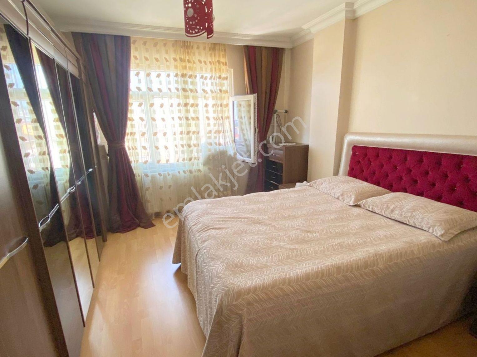 Mertcan'dan Ramazanoğlu Mah. Caddeye 2dk 25m2 Arsa Tapulu 2+1 — fotoğraf 7