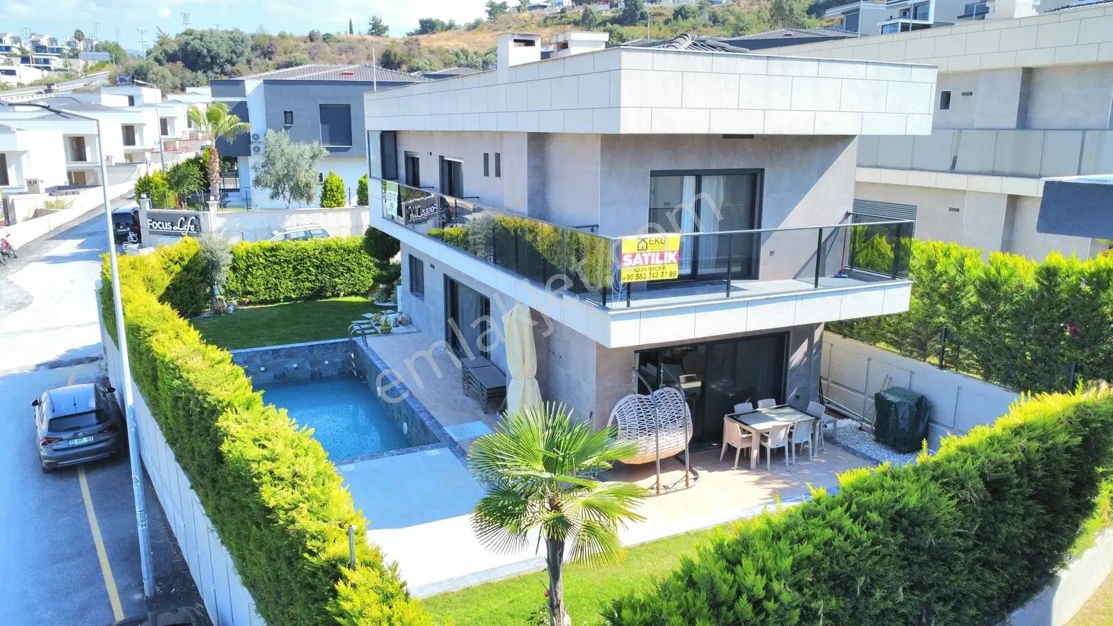 Kuşadası Karaova'da 4+1 Müstakil Köşe Konum Satılık Villa — fotoğraf 7