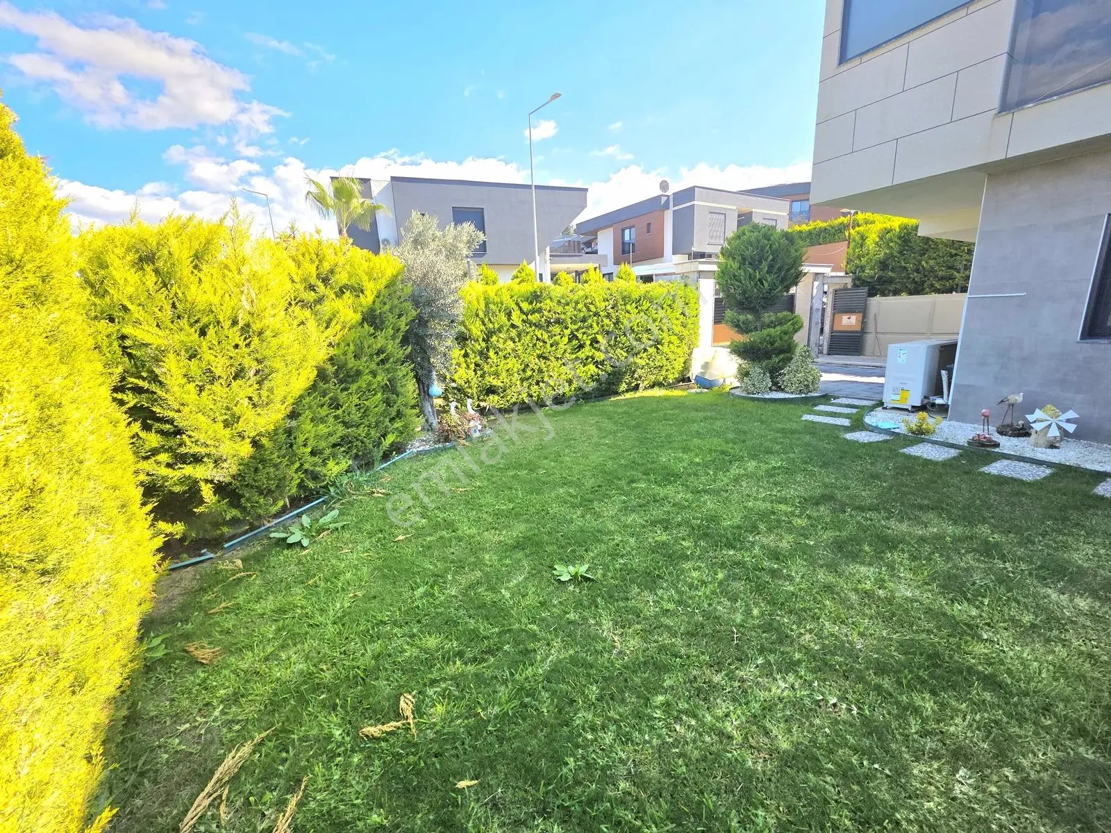 Kuşadası Karaova'da 4+1 Müstakil Köşe Konum Satılık Villa — fotoğraf 17