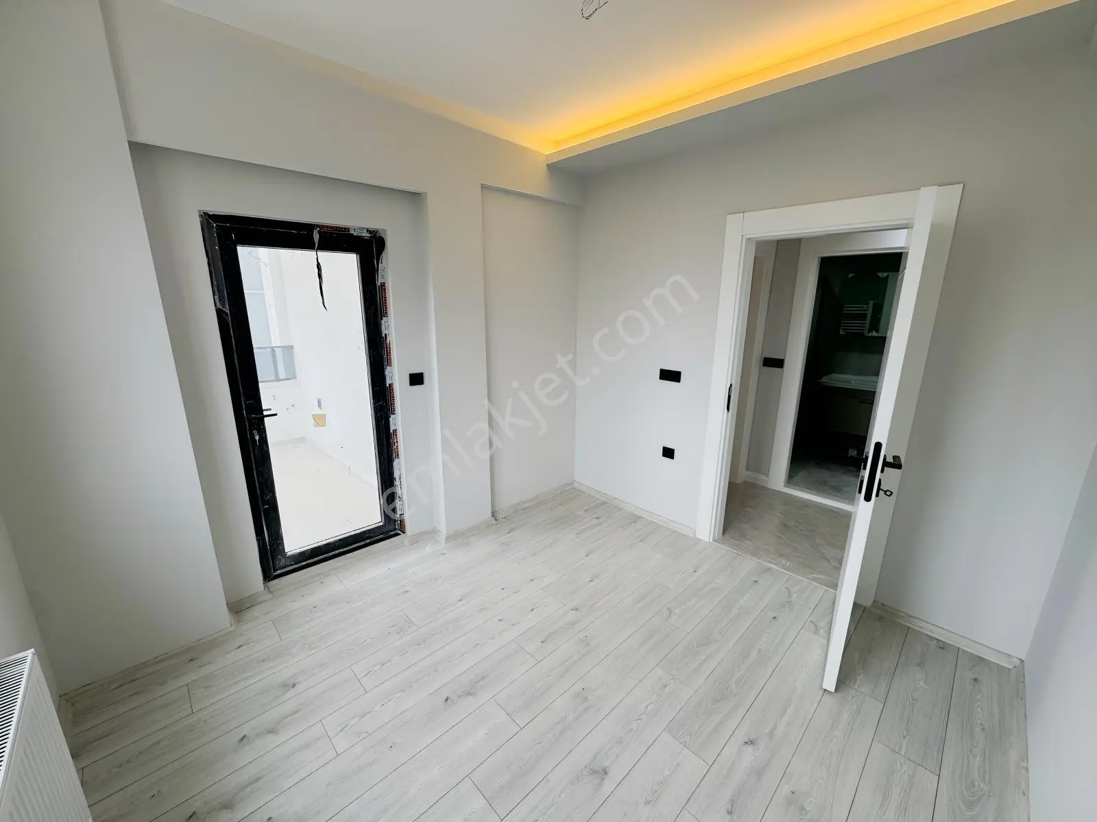Yağmur Emlaktan Kışla'da Satılık Sıfır Lüks 3+1 Daire — fotoğraf 11