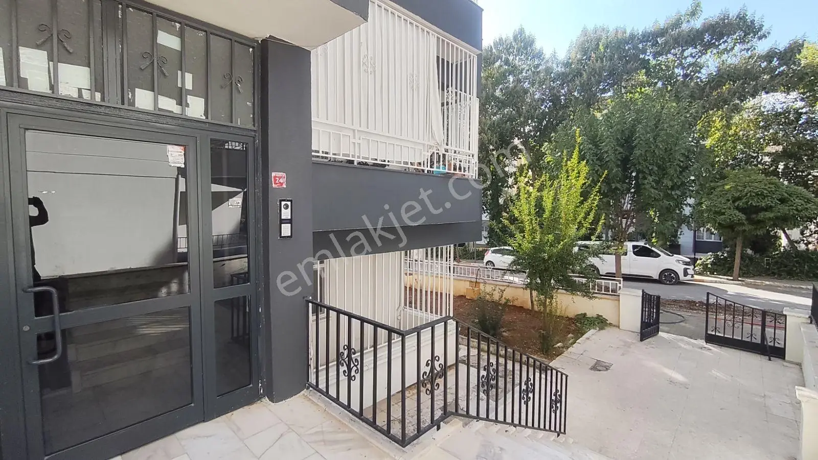 Karaköprü Abdullah Gül Parkı Arkası 5 Odalı Satılık Tekli Daire — fotoğraf 3