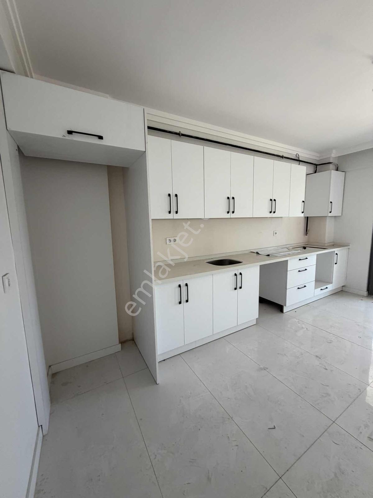 Engin Emlaktan Deniz Manzaralı 4+1 Satlık Daire — fotoğraf 4